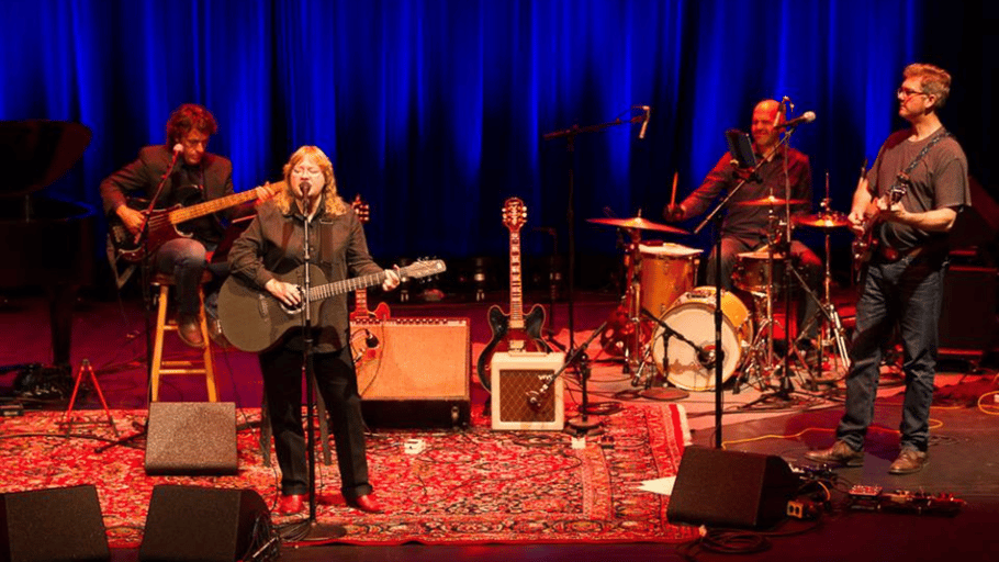 Live Music: Sue Harlow