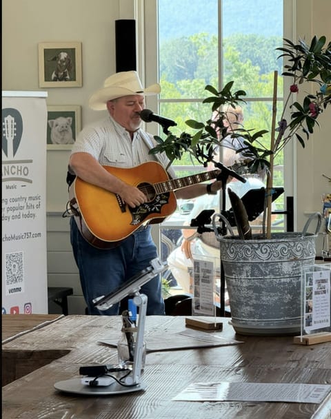 Pancho Country Music