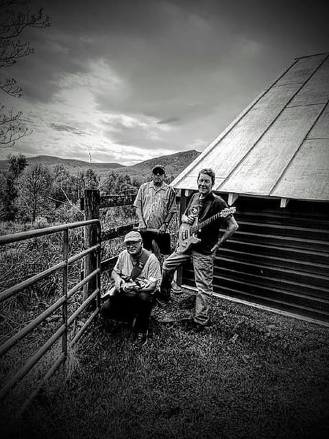 Saturday Night Special: The Shacktones with Sweet Jane's Kitchen